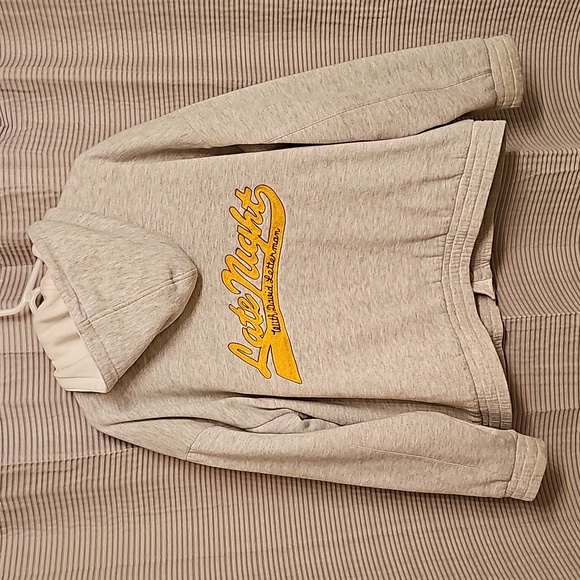 Eddie Bauer Other - RARE. This sweat shirt was worn by the writing staff of Late Night Show. Large.